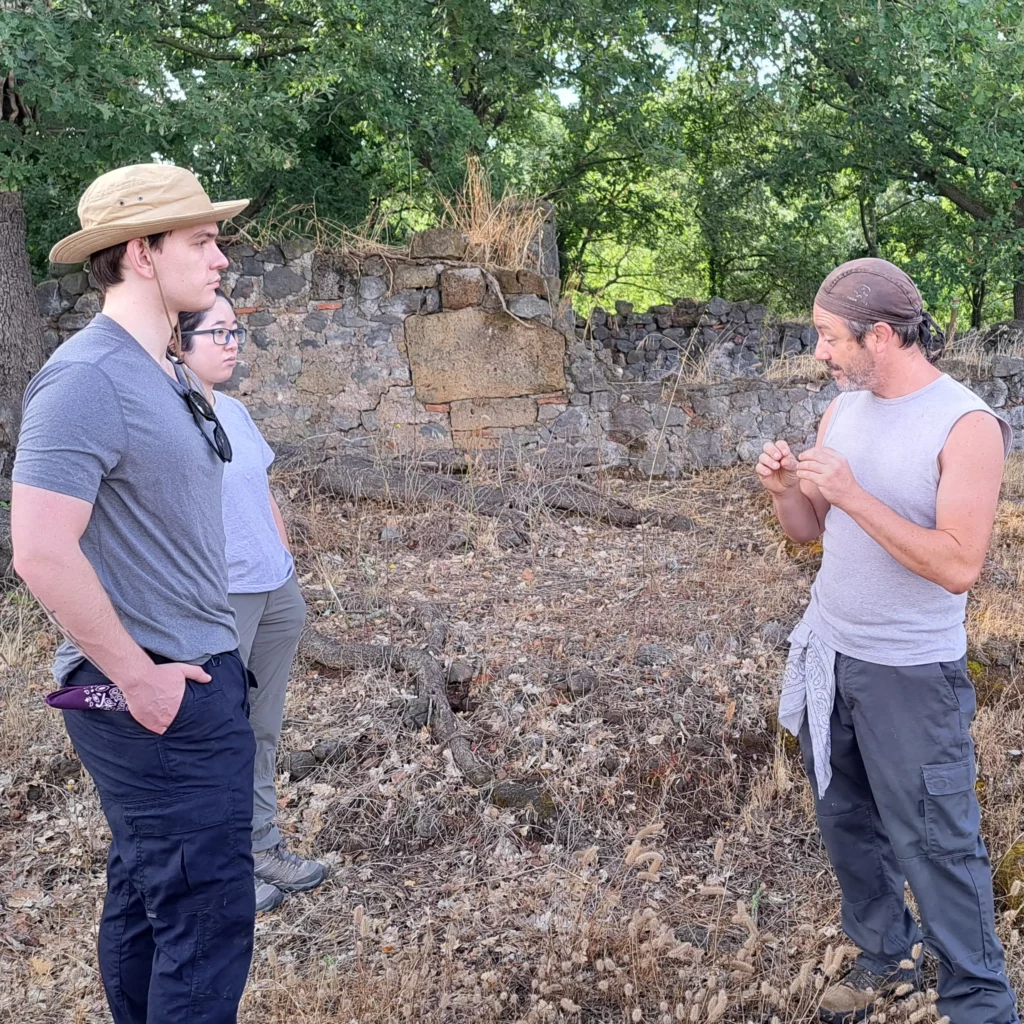 Teaching archaeological method in the field.